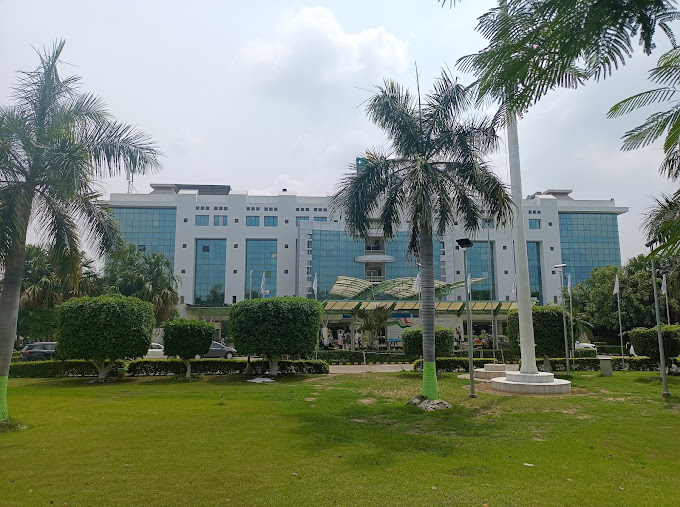 Best Hospital in 
Gandhinagar