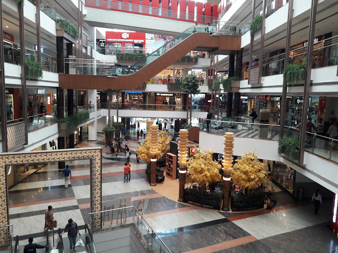 big Mall in Lucknow